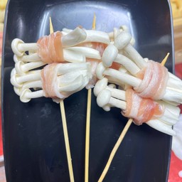 สามชั้นพันเห็ดชิเมจิ