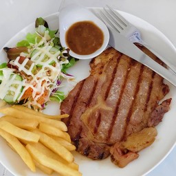 สเต็กเนื้อ