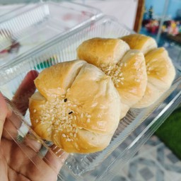 ขนมปังไส้เผือก