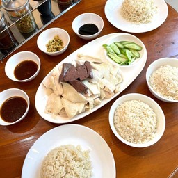 เซต ไก่ครึ่งตัว (สำหรับ 4 คน)