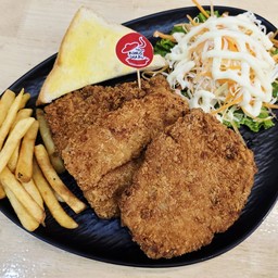 สเต็กรวมทอด หมูทอด / ไก่ทอด / ปลาดอลลี่ทอด