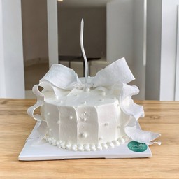 เค้กพรีเมี่ยมโบว์