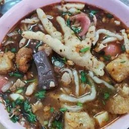 เกาเหลาก๋วยจั๊บ