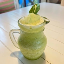 สับปะรดโหระพาปั่น