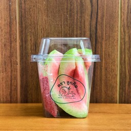 ฝรั่งไส้แดงตัดแต่ง