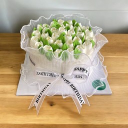 ช่อดอกไม้สีขาว