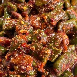 มะขามคลุกน้ำปลาหวาน