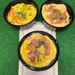 ข้าวไข่ข้นไส้กรอก