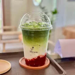 สตรอเบอร์รี่ชาเขียวนมสด