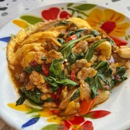 ข้าวไข่ข้นหอยลายแกะผัดน้ำพริกเผา