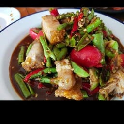 ตำถั่วหมูกรอบ