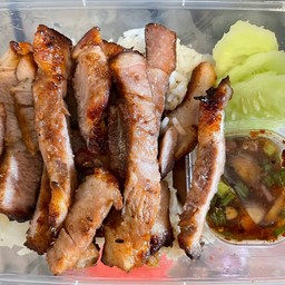 หมูย่าง by เมเม่