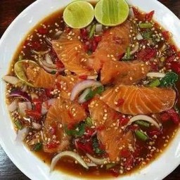 ยำแซลม่อน