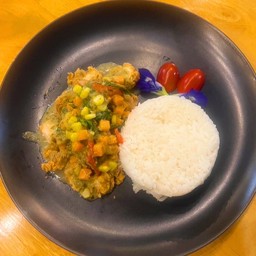 ข้าวไ่ก่ทอดเขียวหวาน