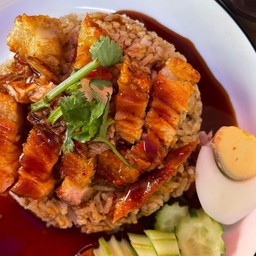 ข้าวหมูกรอบ