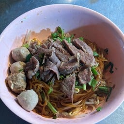 ก๋วยเตี๋ยวเนื้อป๊อบอาย(ข้างหนอง)