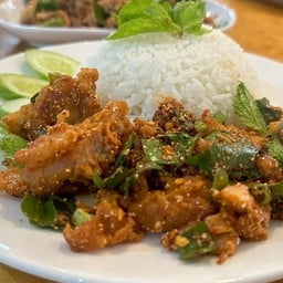 ข้าวมันไก่แซ่บ