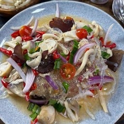 ยำเห็ดรวมหมูสับเส้นเเก้ว