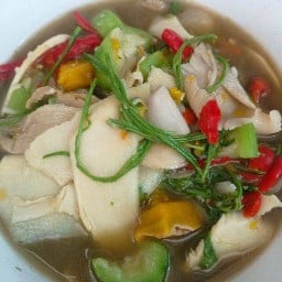 ส้มจี๊ด จานด่วน ถ.เกษตรสิน