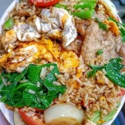 ข้าวผัดหมู