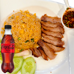 ข้าวผัดแจ่วพร้อมคอหมูย่างน้ำจิ้มจัดจ้าน+โค๊ด