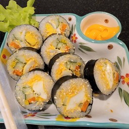 คิมบับสลัดไข่
