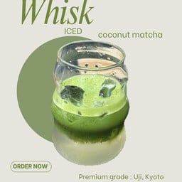 Whisk Coconut Matcha มัจฉะน้ำมะพร้าว