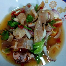 ยำหมึกกรอบ