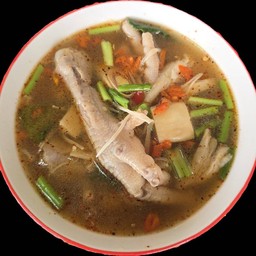 ต้มแซ่บตีนไก่