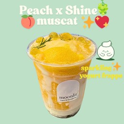 พีช x ไชน์มัสแคท สปาร์คกลิ้ง โยเกิร์ต เฟรปเป้