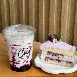 Blueberry Fresh Milk