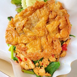 ข้าวคะน้าไก่ชิ้นฮังการี+ไข่เจียว