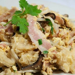 กระเพาะปลาผัดแห้ง