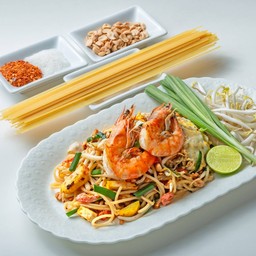 ผัดไทยสปาเก็ตตี้กุ้งสด