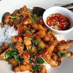 ข้าวกระเพราหมูกรอบ
