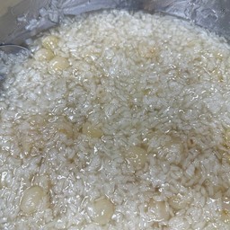 ข้าวเหนียวเปียกลำไย