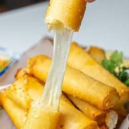 ป่อเปี้ยใส้ชีส(5ชิ้น)