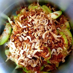 ยำน้ำปลาหวาน มะกอกฝรั่งสด พิเศษกุ้งแห้ง