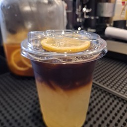 อเมริกาโน่เลม่อนน้ำผึ้งเย็น