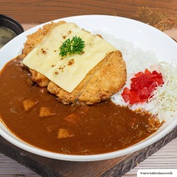 ข้าวแกงกะหรี่หมูทอดชีส