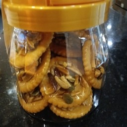 แครกเกอร์อัลม่อนเมล็ดฟักทอง