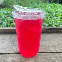 น้ำแดงโซดา