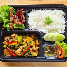 ข้าวแกงป่าไก่ + หมูแดดเดียว