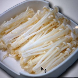 เห็ดเข็มทอง