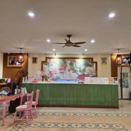 The Pineapple Hotel