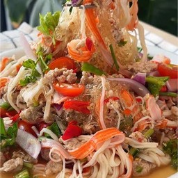 ยำวุ้นเส้น  ปูอัดเส้น ใส่หมูสับ