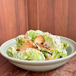 Caesar salad with bacon crumble