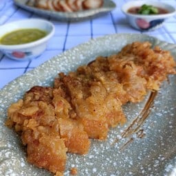 หมูกรอบ