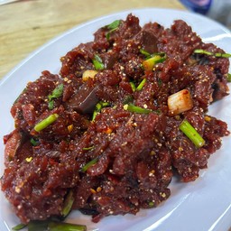 ก้อยเนื้อดิบ