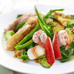 ผัดซีอิ้วเส้นใหญ่ทะเล